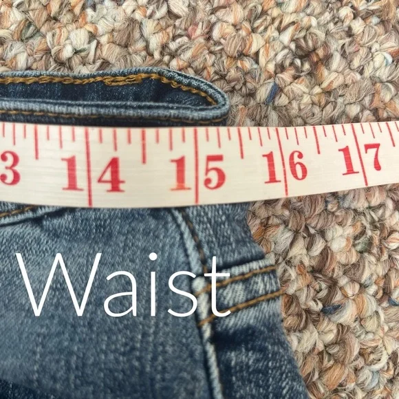 Kancan Women’s Medium Wash Distressed Mid Rise Straight Jeans Size 9 - Picture 9 of 9